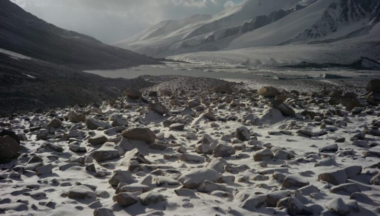 Avrupa Parlamentosu’ndaki Tacikistan Üst Düzey Yuvarlak Masa Toplantısı: Perde Arkasındaki Meseleleri Anlamak