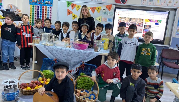 Eskişehir Vali Münir Raif Güney İlkokulu’ndan ‘Tutum, Yatırım ve Yerli Malı Haftası’ kutlaması
