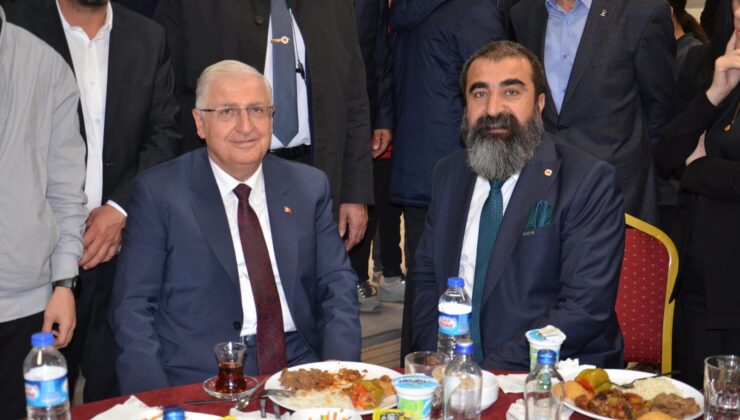 Milli Savunma Bakanı Güler, Şırnak ve Hakkari’deki Yerel Gazetelerin Sorunlarıyla İlgileneceğini Belirtti