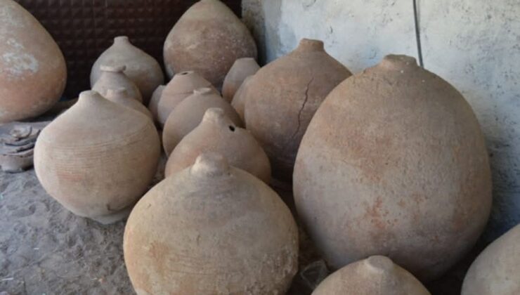 Emirdağ Amorium&rsquo;da Bin Yillık Buğday Ambarı Hazinesi Bulundu