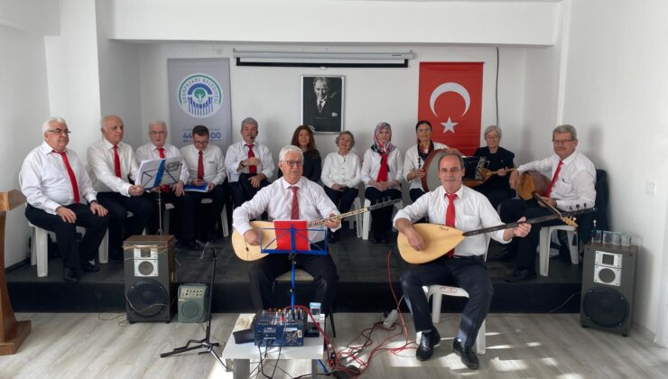 ESKİŞEHİR&rsquo;DE konserde yaşlılar gönüllerince eğlendiler….
