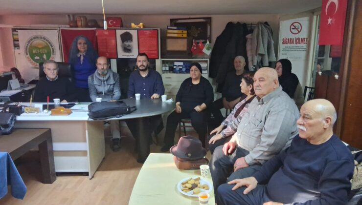 Eskişehir Folklor ve Zeybek Ekibi, Beylikovalılar Derneğine nezaket ziyareti yaptı