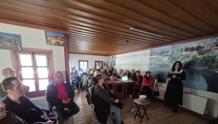 İDİL ÇELİKER’DEN KONFERANS