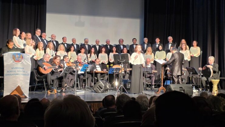 ESSİVDER Türk Sanat Müziği Korosu’ndan ‘Sezon Ortası Konseri’ yoğun ilgi gördü