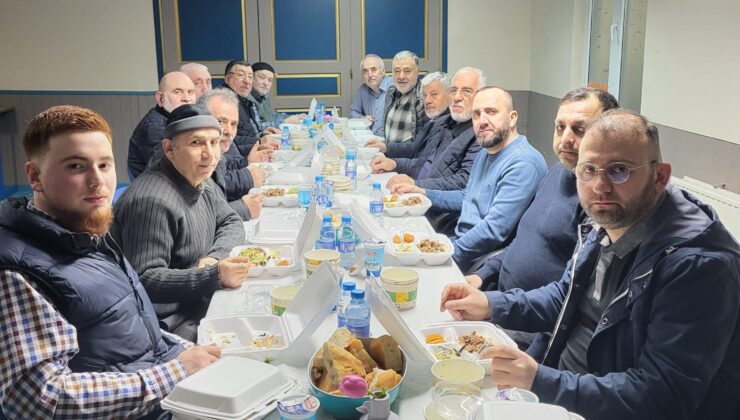 Brüksel’de BİF Hicret Cami Aile İftarı Düzenlendi