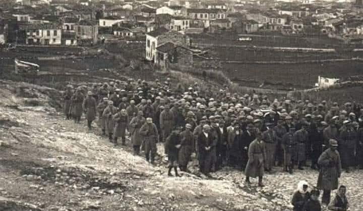 ARİF BEY’İN İÇ İSYANLARDAKİ ETKİLİ DURUŞU 13 NİSAN 1920 – 1. Düzce Ayaklanması başladı.