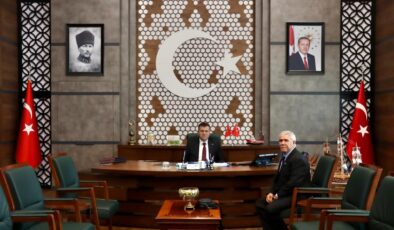 İSMET ÜNVER’DEN VALİ AKMEŞE’YE ZİYARET