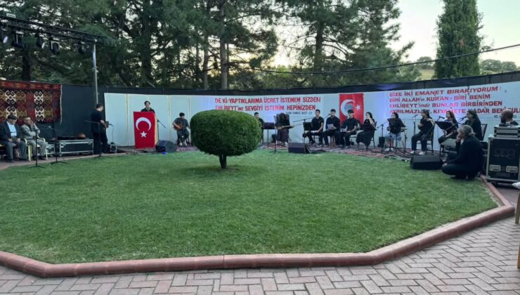 KARACALAR&rsquo;DA BACI SULTAN VUSLAT YILDÖNÜMÜNE YOĞUN İLGİ