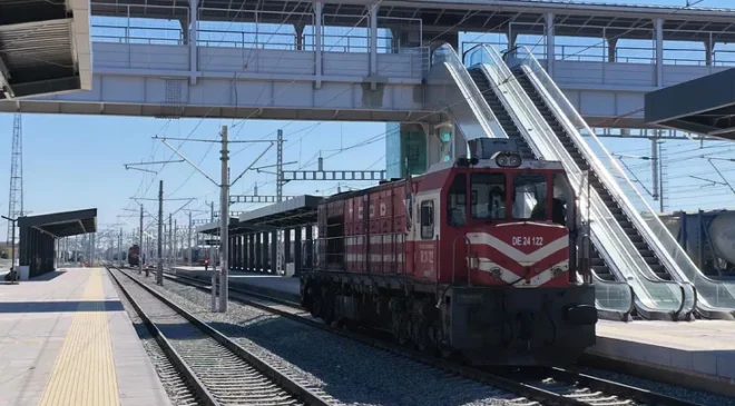 3 ile daha hızlı tren geliyor: Seyahat süresi 4 saatten 1,5 saate düşecek