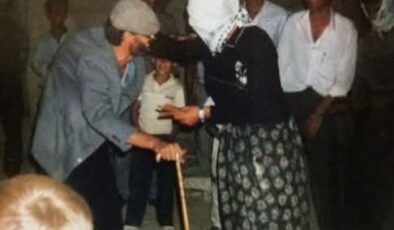 EMİRDAĞ CAMİLİ KÖYÜ,NDE GEÇMİŞTE CAMİLİ&rsquo;DE  DÜĞÜNLERDE SEYİRLİK OYUNLAR
