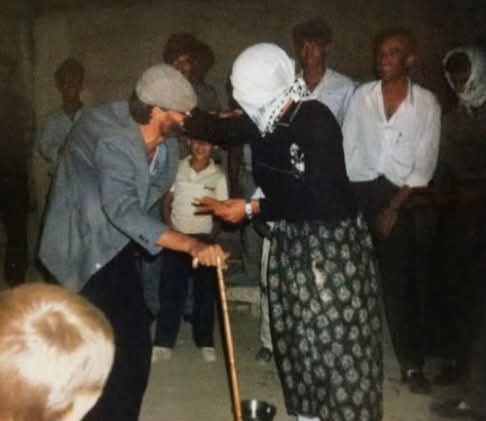 EMİRDAĞ CAMİLİ KÖYÜ,NDE GEÇMİŞTE CAMİLİ&rsquo;DE  DÜĞÜNLERDE SEYİRLİK OYUNLAR