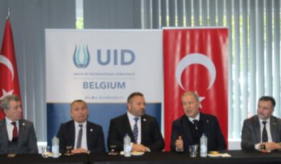 Hulusi Akar’dan UID Belçika’ya Ziyaret: Eğitim ve Toplumsal Uyum Mesajı