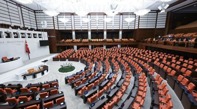 Türkiye&rsquo;de Süresiz nafaka Meclis&rsquo;e geliyor